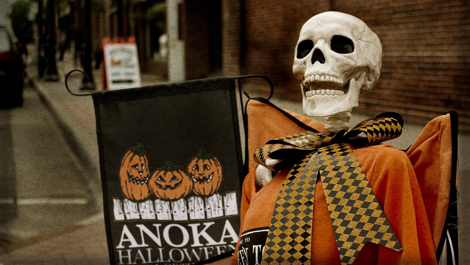 Click to Enlarge-Esc to Close EventPhotos/Halloween/Anoka Halloween Skeleton.jpg